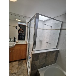 Australia Custom made framed next to bathtub shower screen (1000-1100)*(1000-1100)*1900